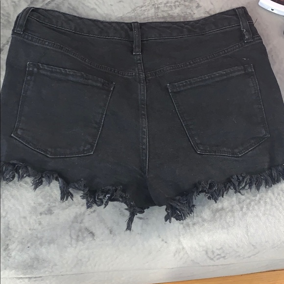 Black high waisted shorts - Picture 4 of 4